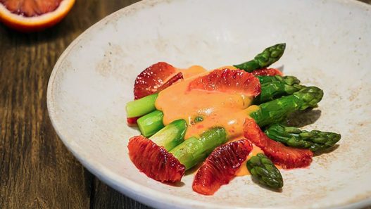 Asparagus with Sauce Maltaise